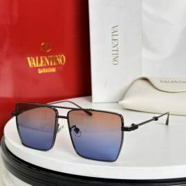 Picture of Valentino Sunglasses _SKUfw66051125fw